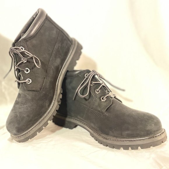 Timberland Womens Nellie waterproof Black 6.5 NWOB - Picture 1 of 8